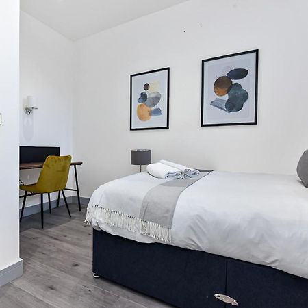 Lovely 2 Bedroom Apartment In Greater London Exterior foto