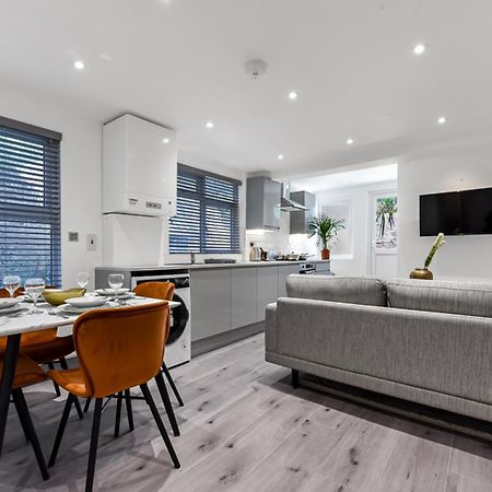 Lovely 2 Bedroom Apartment In Greater London Exterior foto