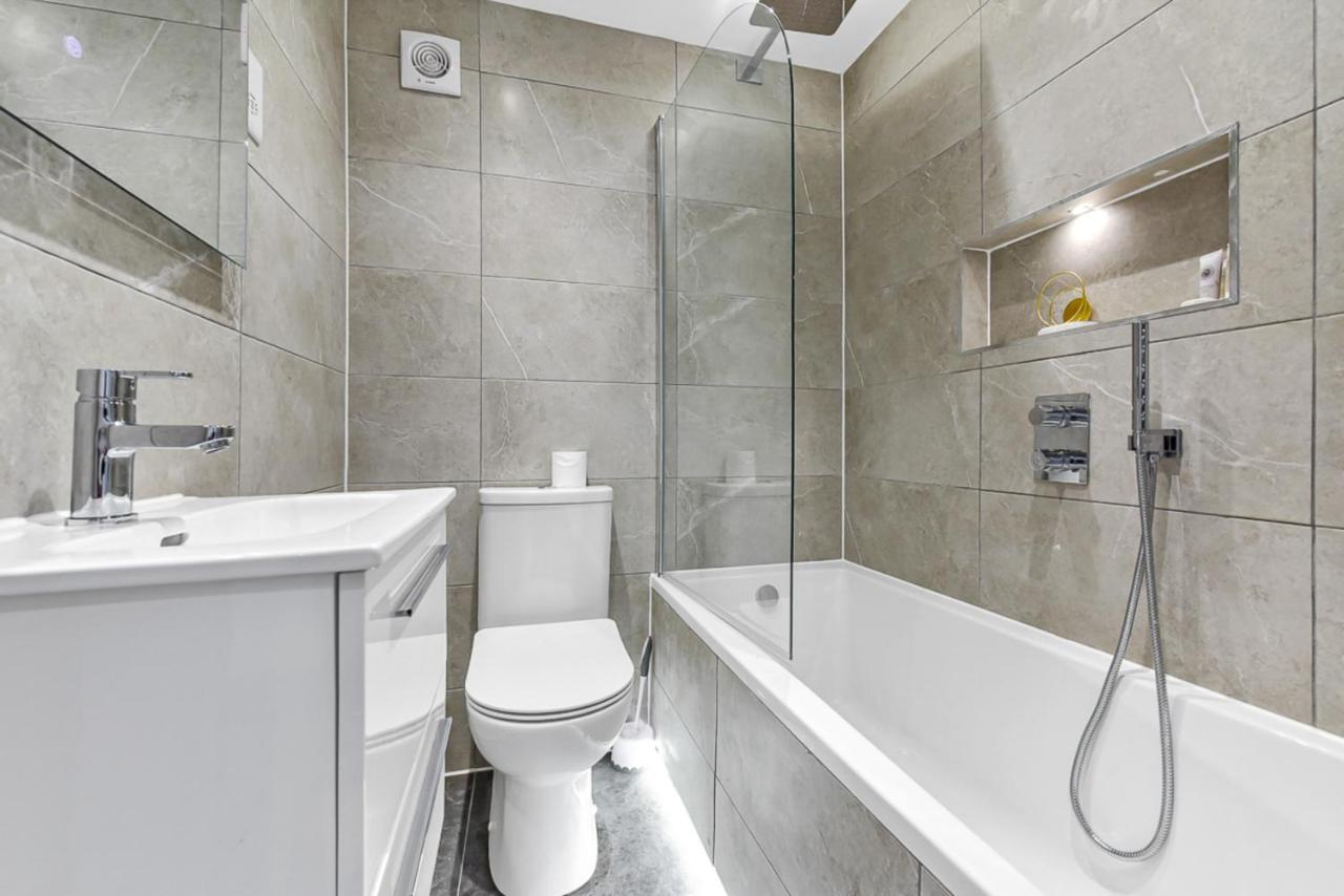 Lovely 2 Bedroom Apartment In Greater London Exterior foto